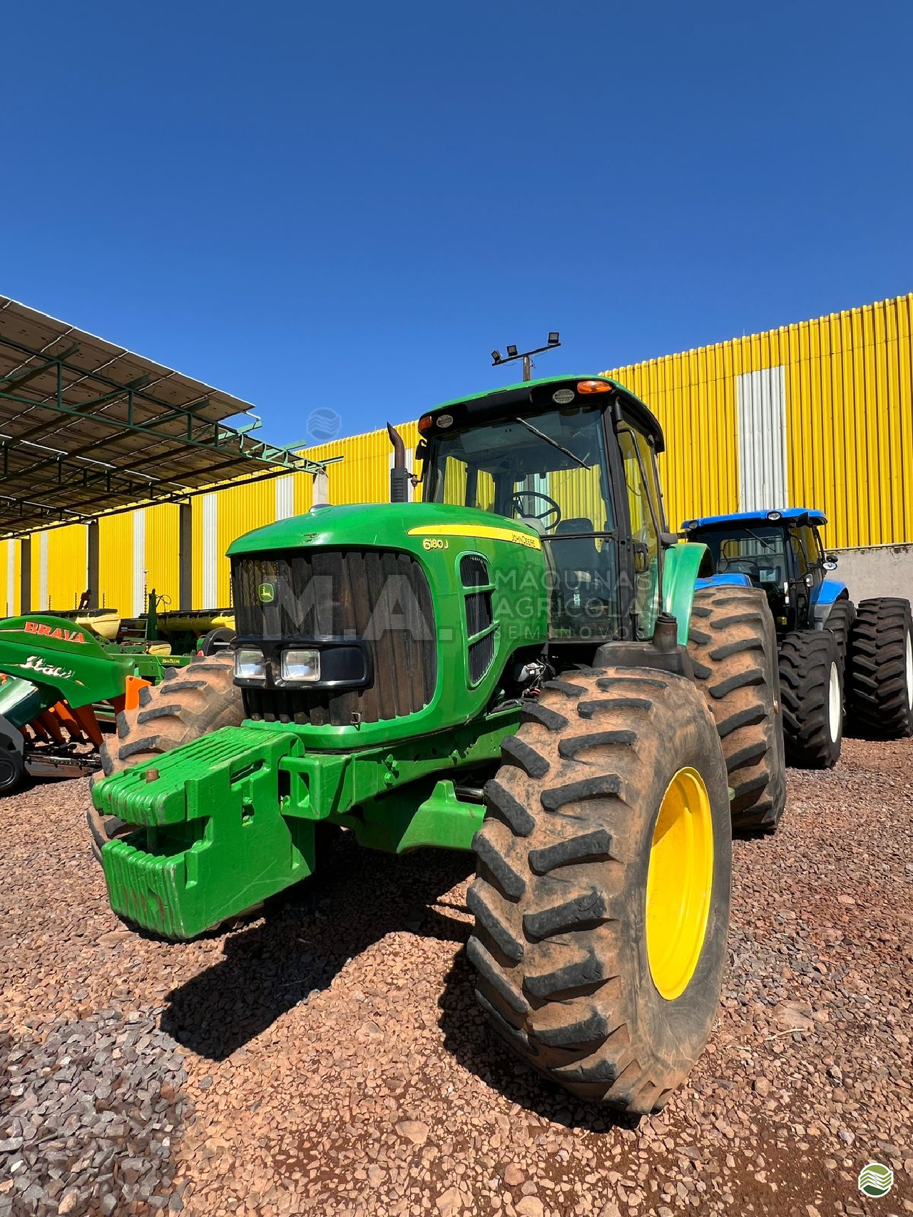 TRATOR JOHN DEERE JOHN DEERE 6180J Tração 4x4 M.A. Máquinas Agrícolas - Cascavel CASCAVEL PARANÁ PR